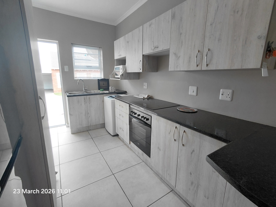 To Let 2 Bedroom Property for Rent in Fairview Eastern Cape